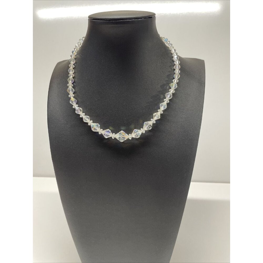 Vintage‎ Aurora Borealis Beaded Single Strand Graduated Necklace A107